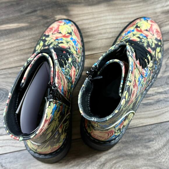 NIB Sugar Kaedy Black Vintage Floral Combat Boots Booties 7M - Picture 7 of 11